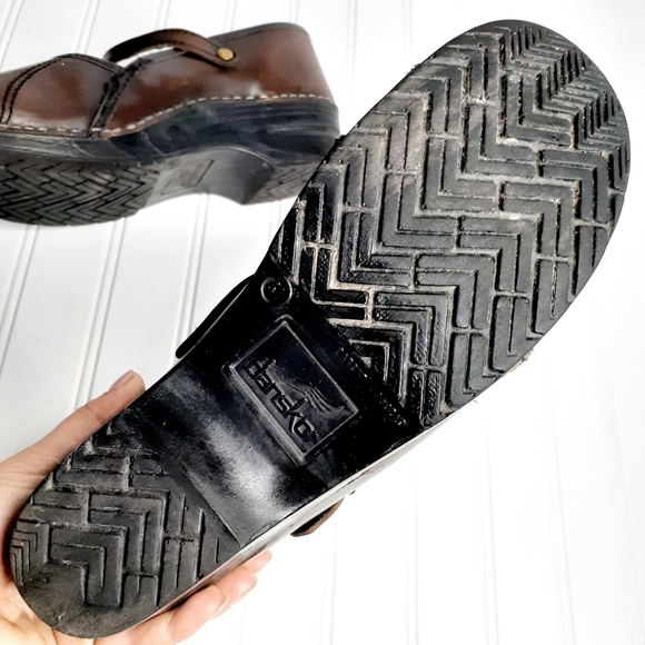 Dansko Marcelle Women's Brown Leather Clogs - Picture 14 of 16